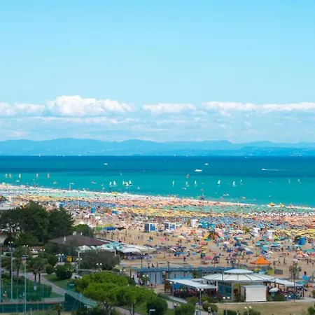 Elegant And Bright Near The Apartamento Bibione